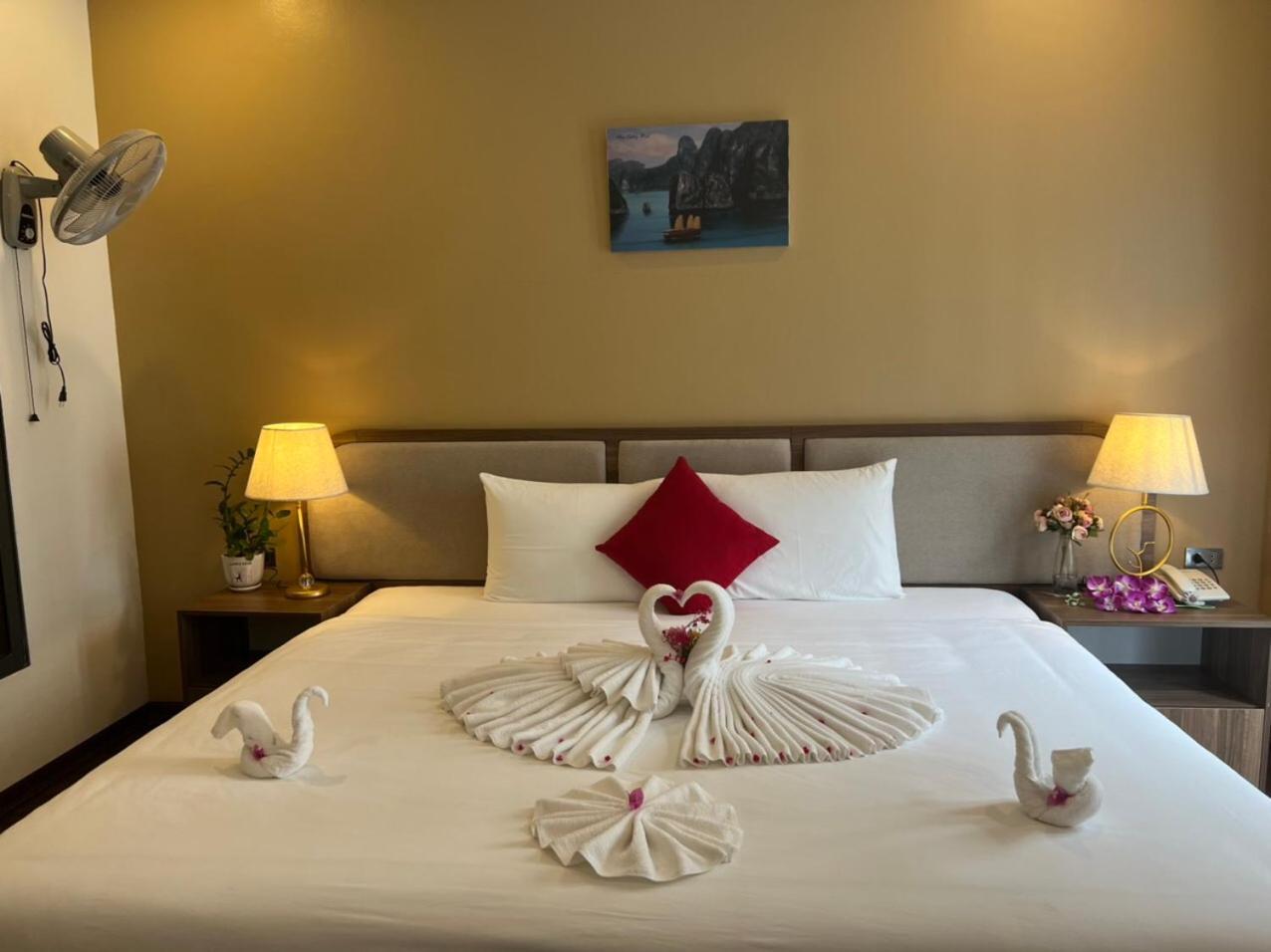 Lantana Ha Long Hotel E409 Sunplaza Pho Di Bo, Bai Chay, ハロン エクステリア 写真